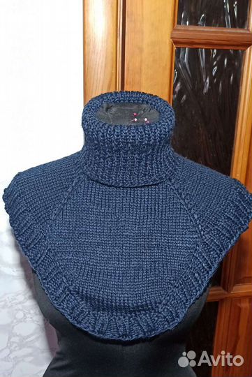 Манишка вязаная