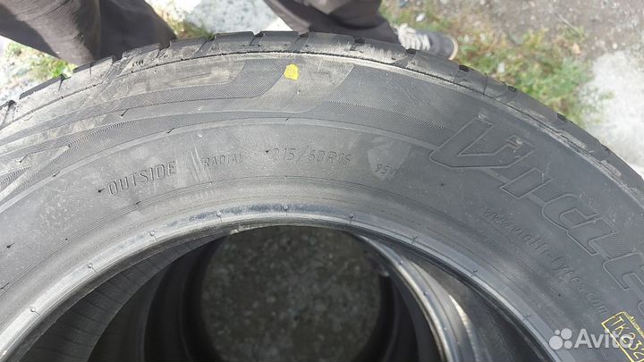 Viatti Strada Asimmetrico V-130 215/60 R16 95V