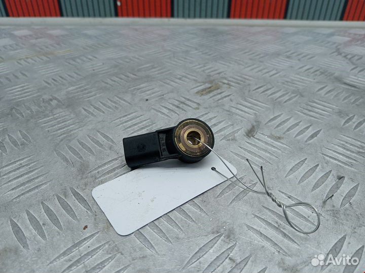 Датчик детонации для Volkswagen Eos 030905377D