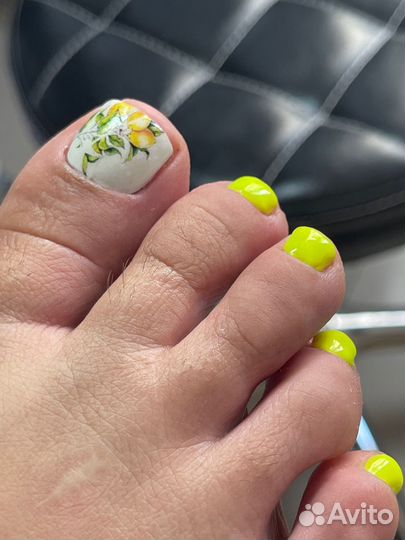 Педикюр,педуход с покрытием гельлак