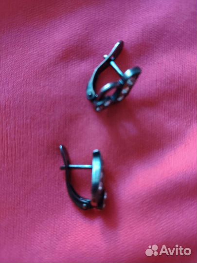 Новые серьги