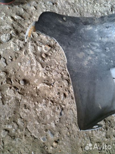 Подкрылок передний левый Chevrolet Lacetti