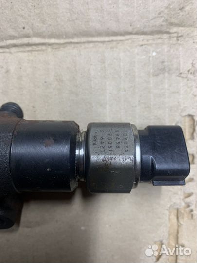 Рейка топливная toyota rav 4 2.2 2adftv