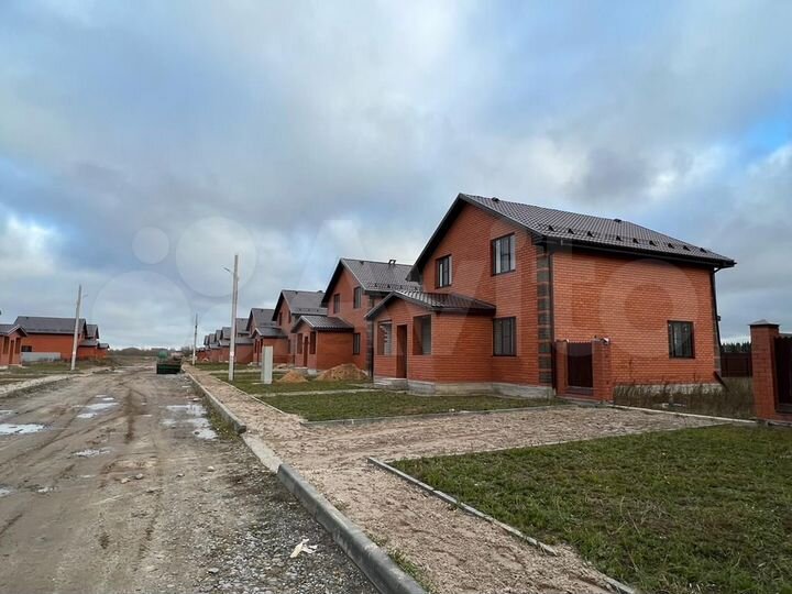 Коттедж 153 м² на участке 10 сот.