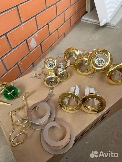 Крепления для штор, точечные светильники