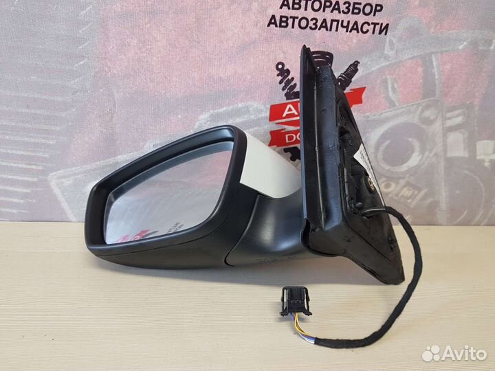 Зеркало боковое левое Volkswagen Polo 6 Liftback