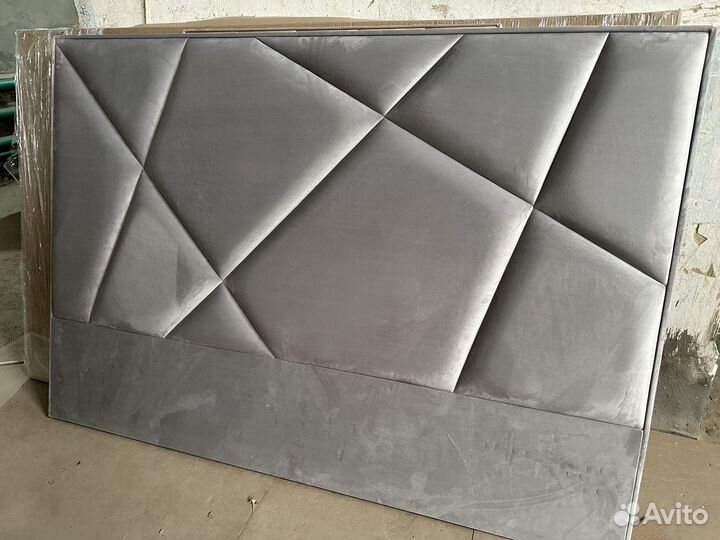 Кровать двухспальная.Подушки в подарок