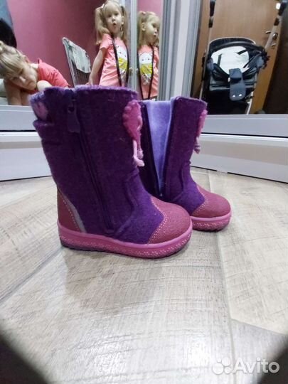 Продам детские для девочки