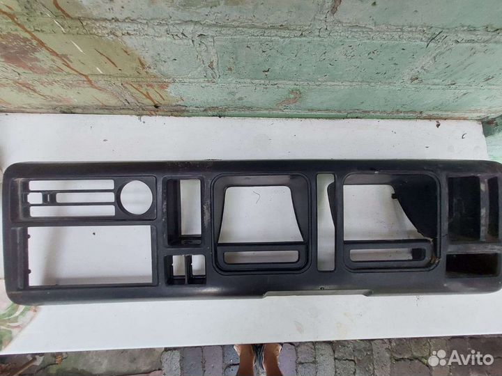 Панель приборов Мазда титан