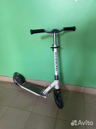 Самокат Модель tracker 230