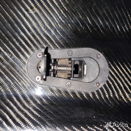 Продаю капот карбоновый для jeep wk