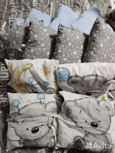 Бортики в кроватку