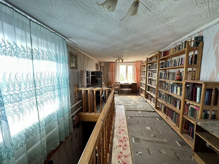 Дом 201 м² на участке 11 сот.