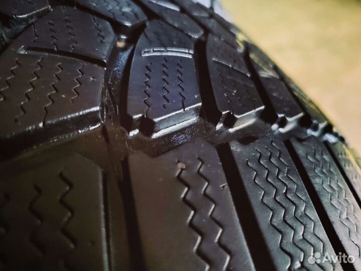 Firestone Winterhawk 3 245/40 R18 97V