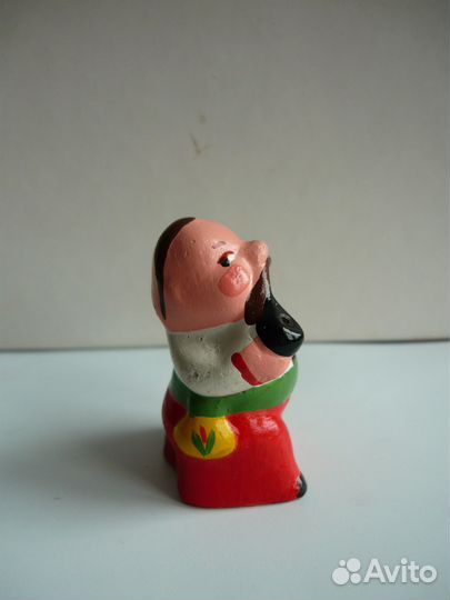 Казак с трубкой и саблей,глина h 5 см,масло.Ретро