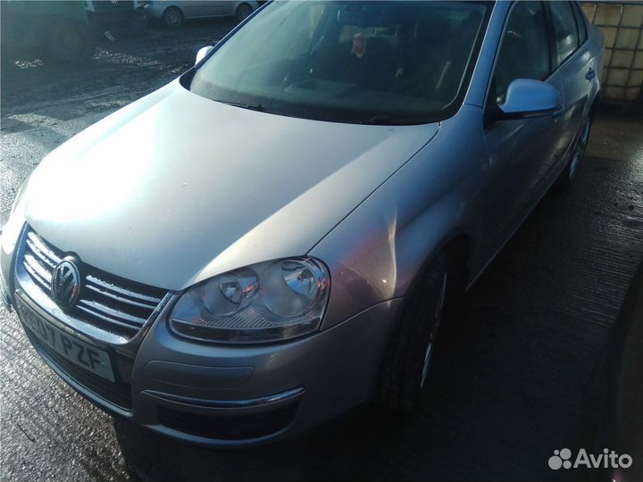 Разбор на запчасти Volkswagen Jetta 5