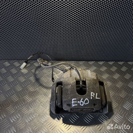 Суппорт тормозной передний левый BMW 5 серия