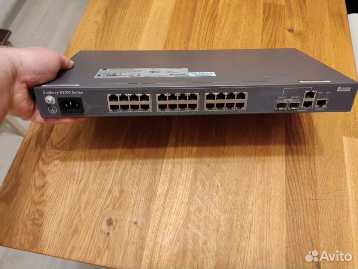 Коммутатор свитч Huawei S2326TP-EI