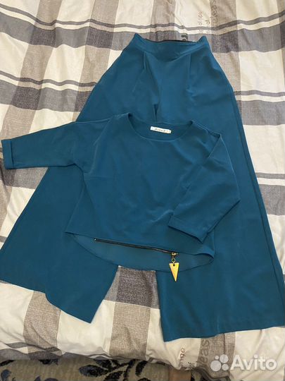 Платье,костюм