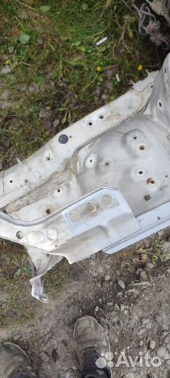 Передняя часть Toyota caldina 241-246