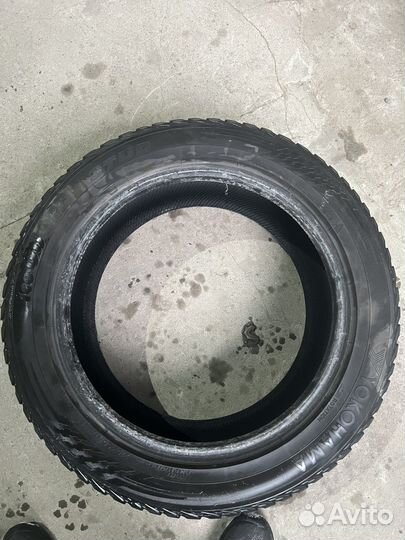Yokohama Ice Guard IG35 215/55 R17 98