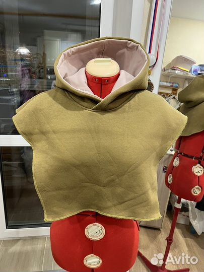 Новые манишки-капюшоны