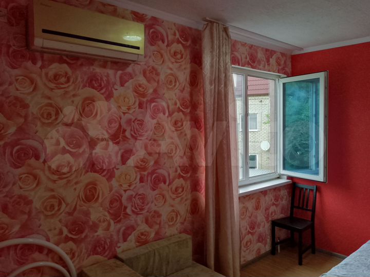 Комната 17 м² в 3-к., 2/2 эт.