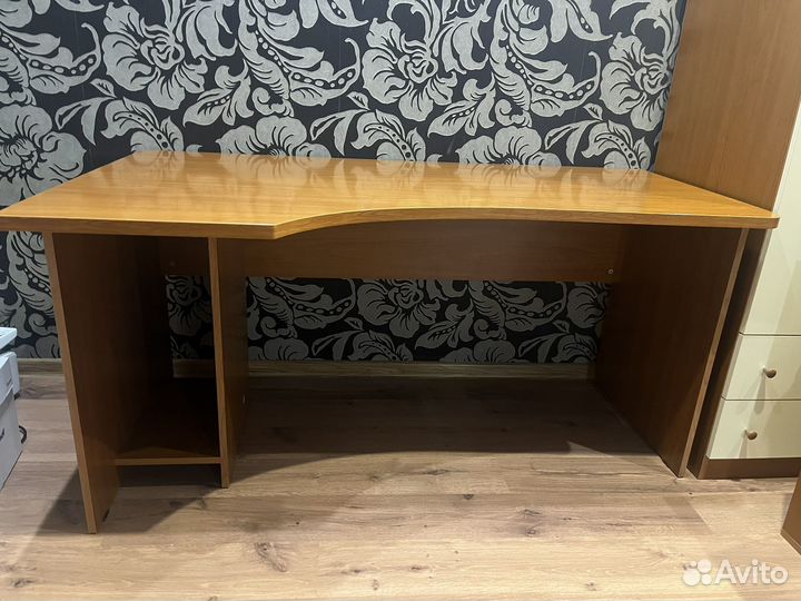 Письменный стол Шатура