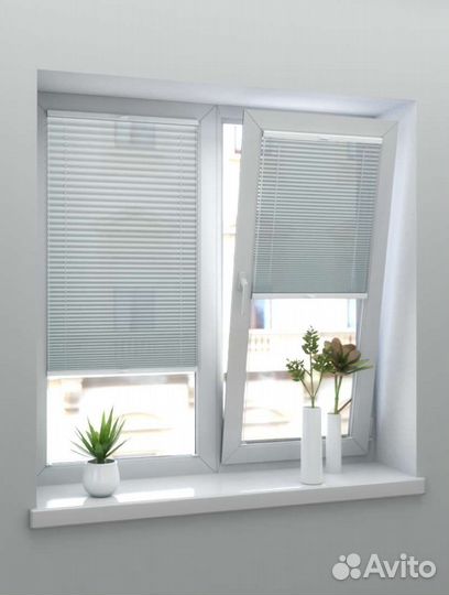 Окно двухстворчатое 1100х1100 мм