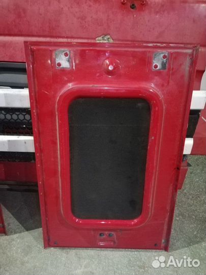 Дверца ящика вещевого кабины XF 95 (DAF)