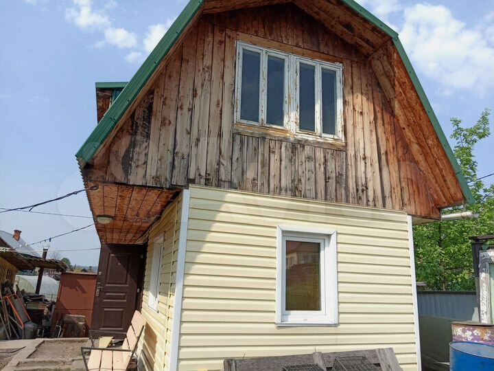 Дом 28,8 м² на участке 6,4 сот.