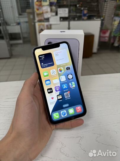 iPhone 11, 64 ГБ