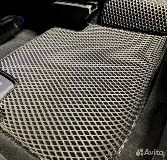 Комплект ковриков EVA Subaru Forester 2018