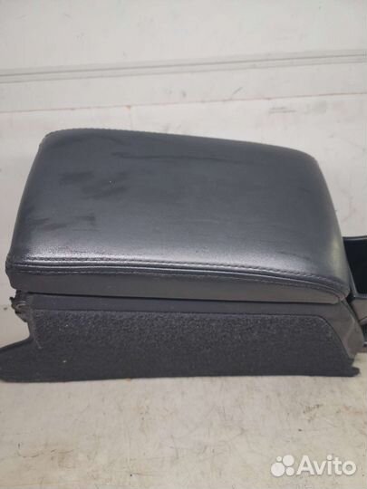 Подлокотник Skoda Superb 2002-2008