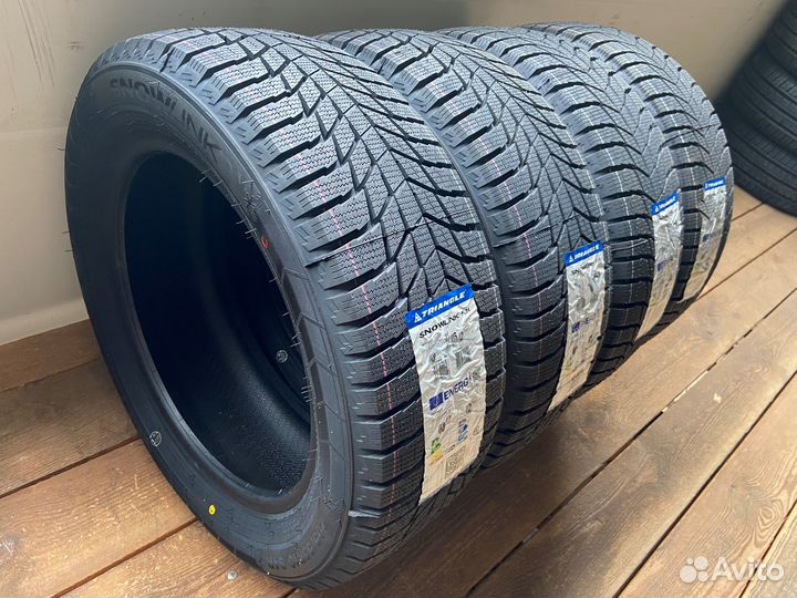 Triangle PL01 215/55 R17 98R