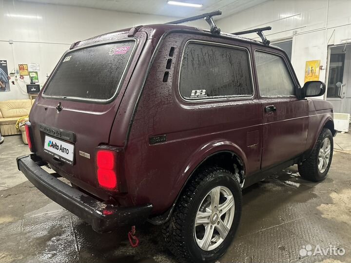 LADA 4x4 (Нива) 1.7 МТ, 2011, 240 500 км