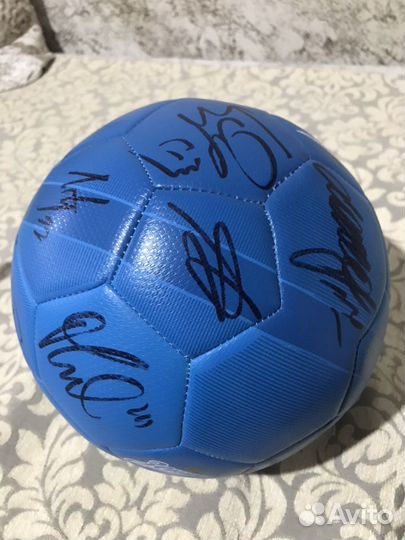 Футбольный мяч