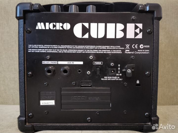 Комбоусилитель Roland micro cube
