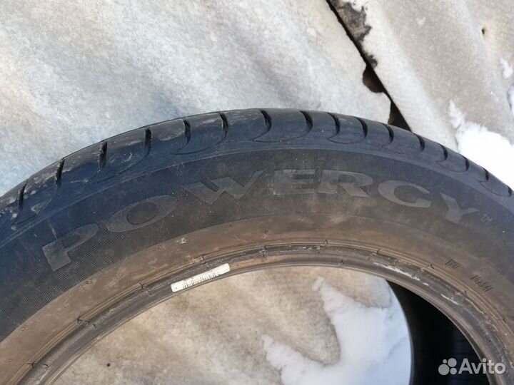 Pirelli Powergy 215/55 R17 98