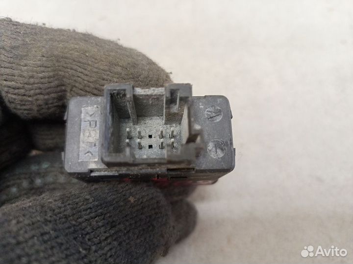 Гнездо AUX бмв X5 E70