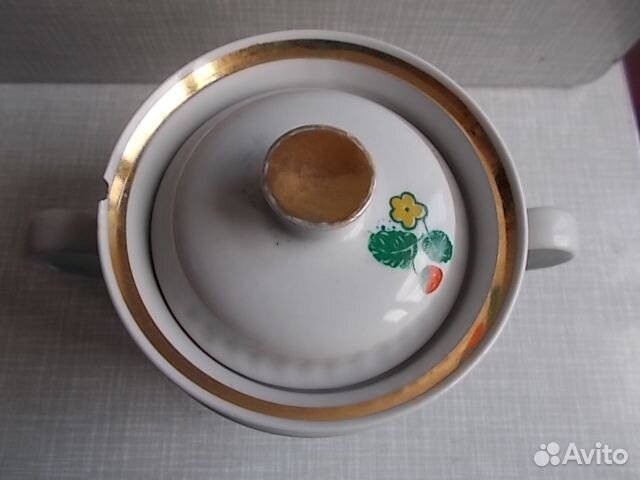 Сахарницы/ вазочки/крышки фарфор. Винтаж. СССР