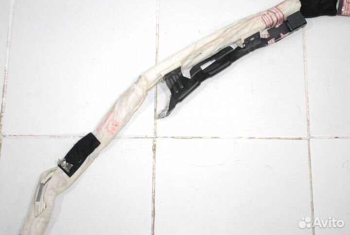 Шторка безопасности правая Toyota Sienna MCL20