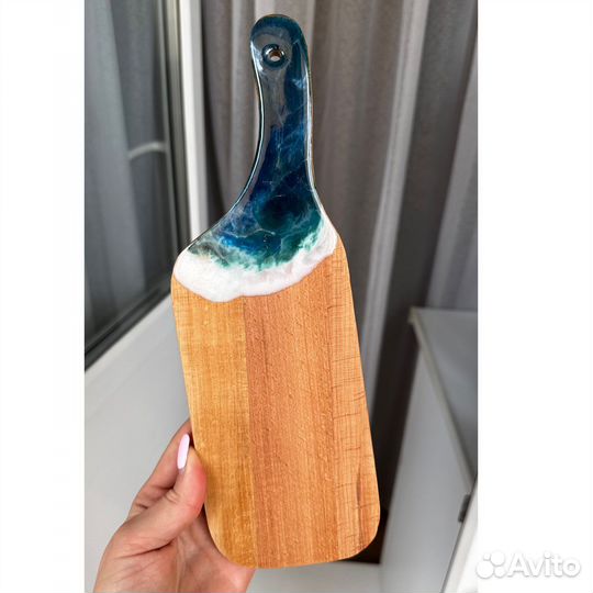 Сервировочная доска из эпоксидной смолы