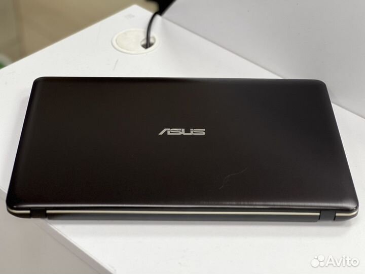 Классный, шустрый ноутбук Asus VivoBook для работы
