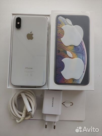 iPhone Xs, 64 ГБ