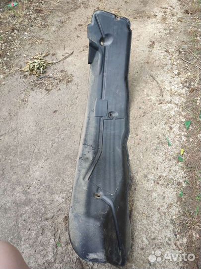 Защита левая локер Geely emgrand x7