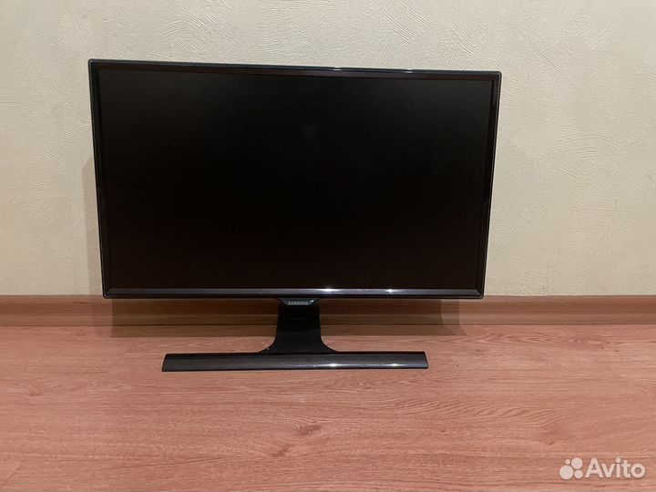 Монитор Sasmsung S24E390HL