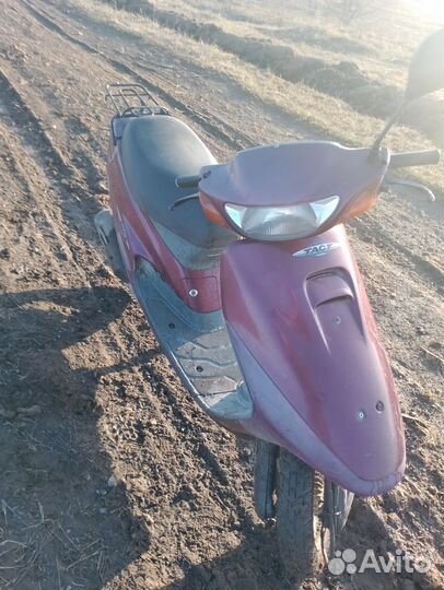 Скутер Honda tact