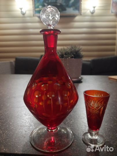 Графин хрустальный