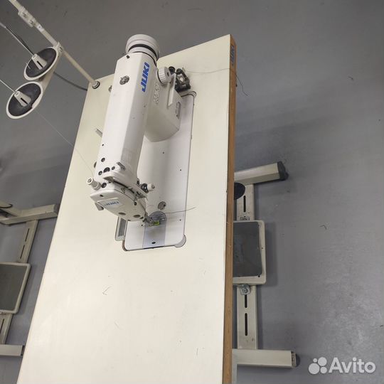 Промышленная швейная машинка